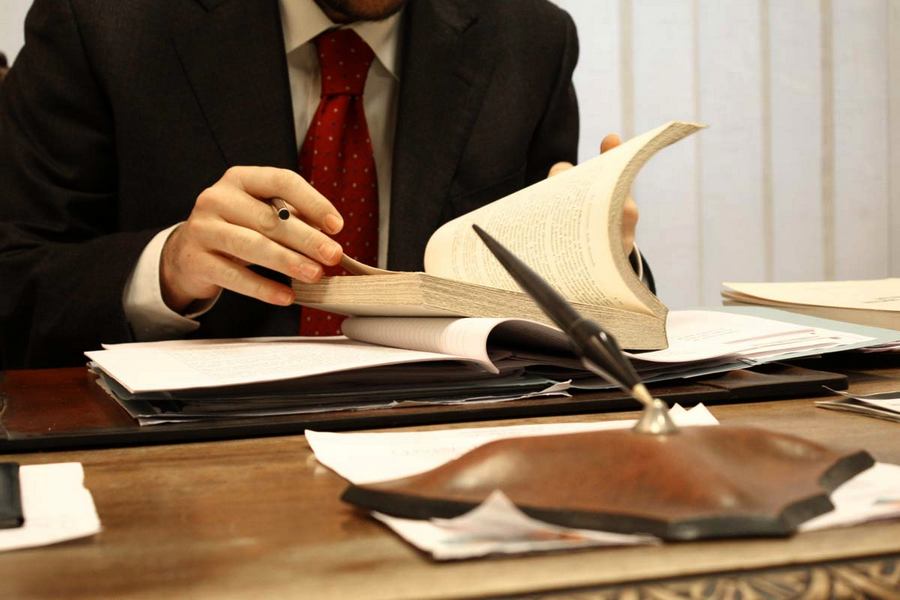 Процедура набуття статусу адвоката  за чинним та проектованим законодавством