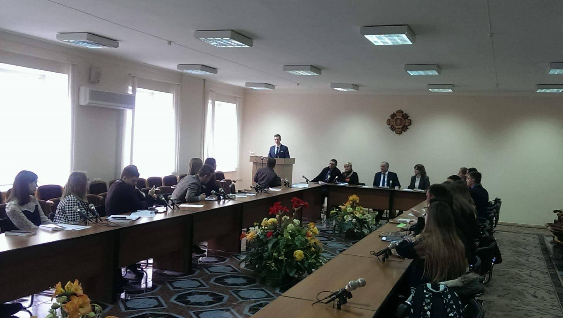 Юридичною клінікою  була проведена VI Всеукраїнська науково-практична конференція «Актуальні шляхи удосконалення українського законодавства»